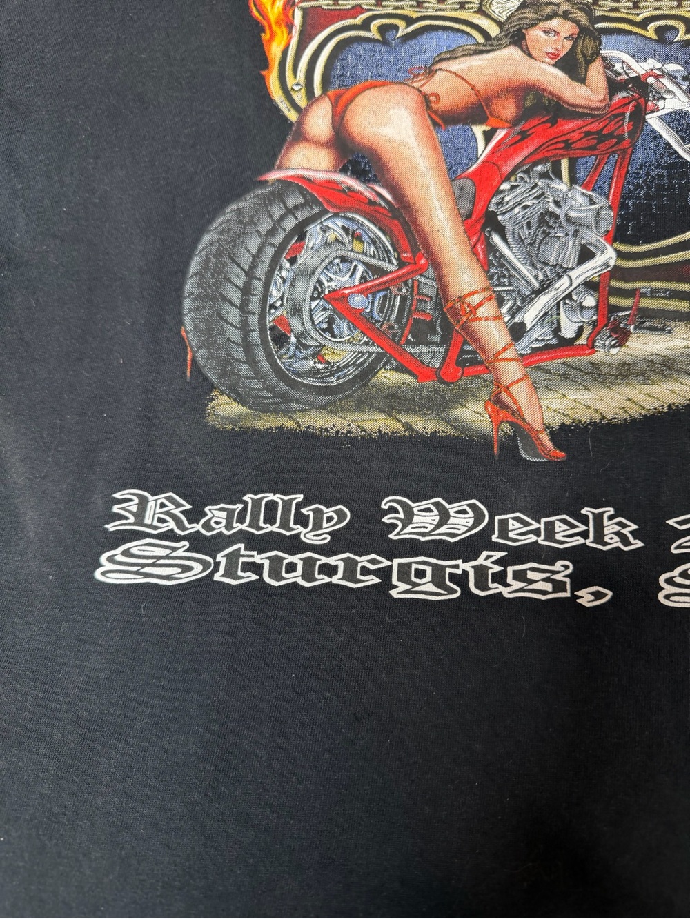 Sturgis 2006 Biker T-Shirt Flaming Iron Cross Bikini Babe Size XL Rally Week - Picture 2 of 8
